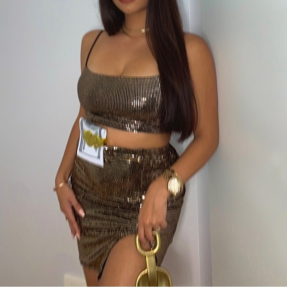 Fashion Nova Caylee Sequins Matching Set - Gold - Picture 5 of 5